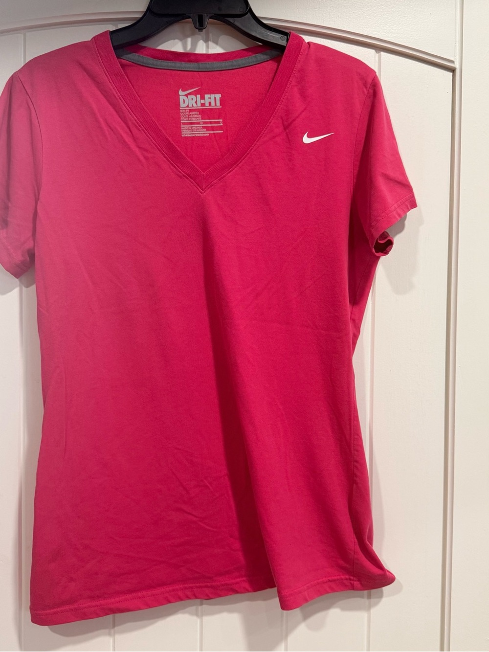 Nike Dri-Fit Women’s V-Neck T-Shirt - Pink/Magenta